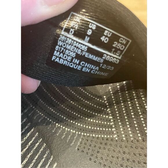 Clarks Cloudsteppers Cushioned Flip Flops Women's 9 Gray Black Arla Kaylie Shoe - Picture 8 of 8